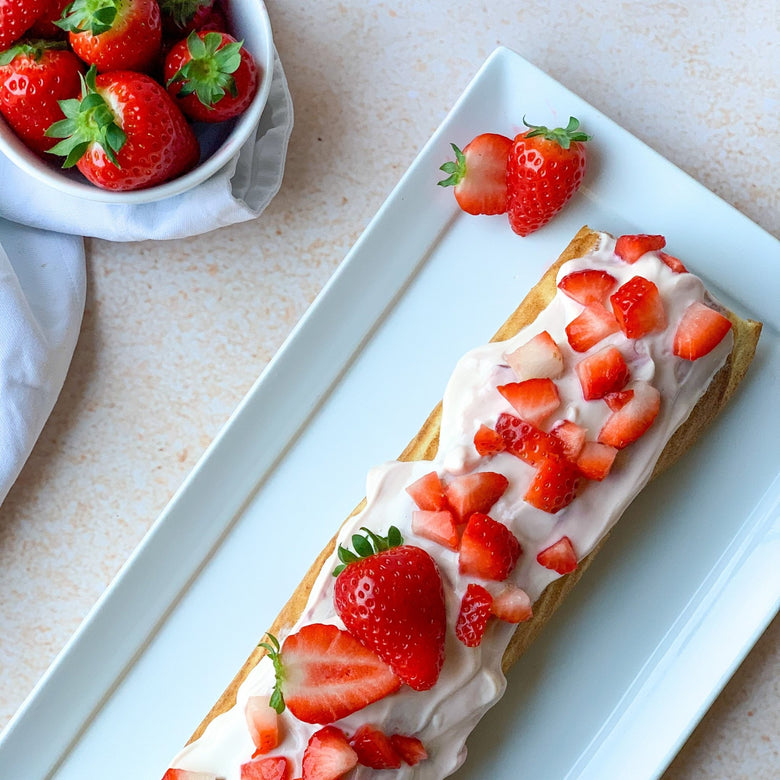 Light strawberry roll | Marqt.no