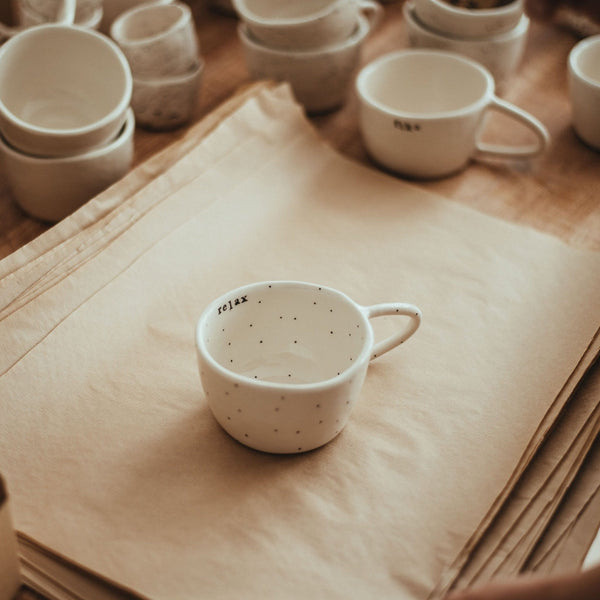 Handmade ceramic pinch cup - Marqt.no